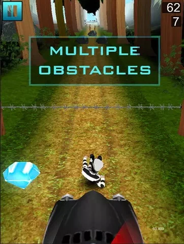 The runner sliding under a barbed-wire fence strung across the track, captioned Multiple Obstacles, with a score of 62 and 7 gems in the corner